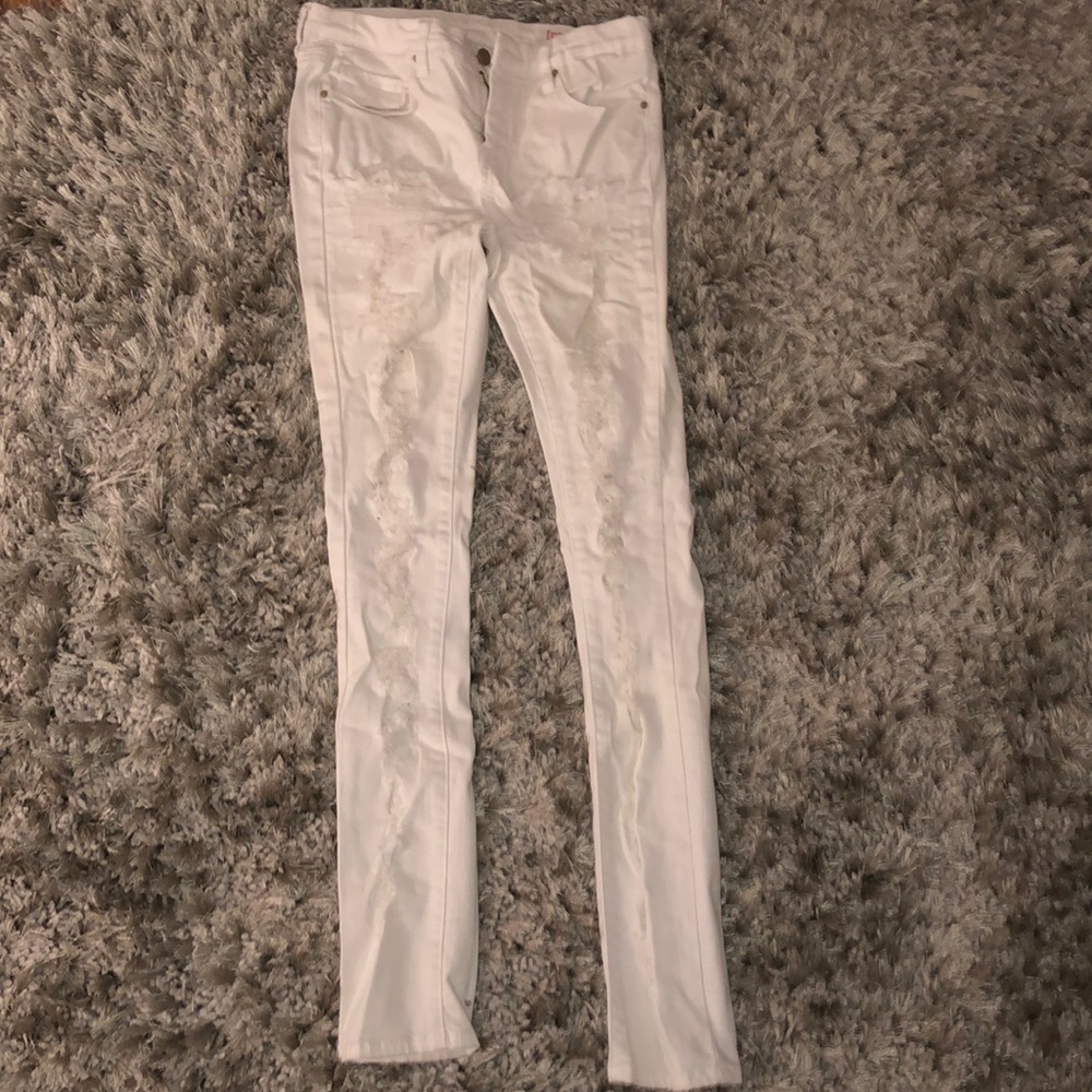 Gorgeous white ripped jeans